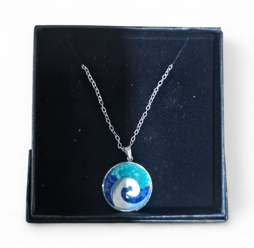 Collier Acier inoxydable Sodalite rond motif vague sable bleu