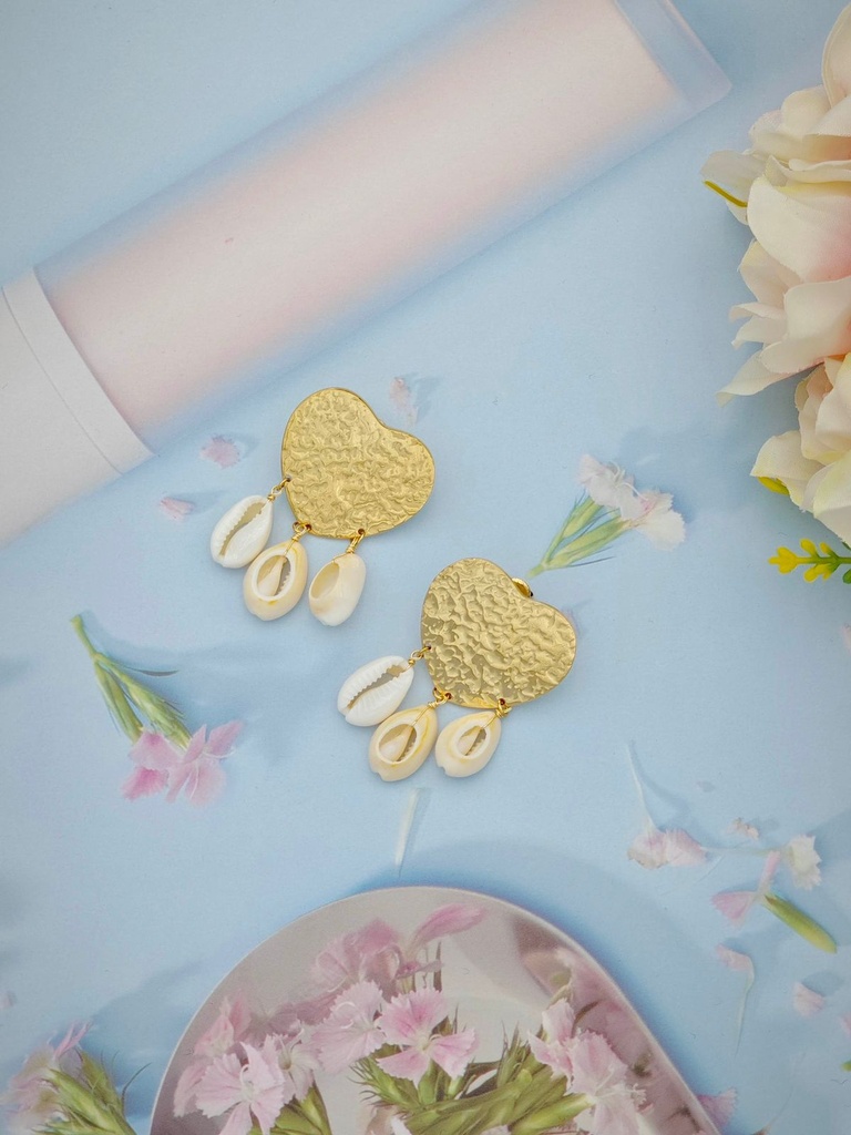 Boucle D'oreille inoxydable coeur doré et cauris